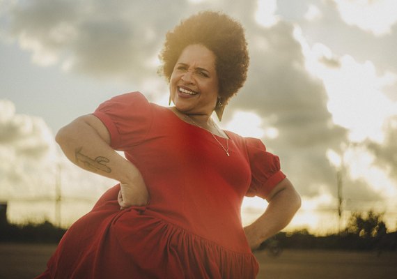 Mel Nascimento lança o clipe “Ô Mulé” em homenagem às mulheres alagoanas