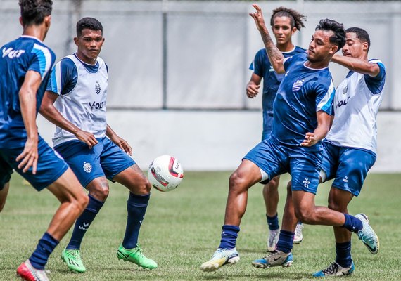 CSA procura treinador e já começa a fazer “limpeza” no elenco