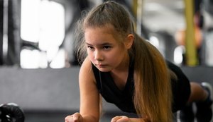 Crianças e adolescentes podem fazer musculação?