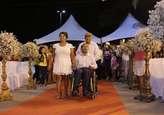 Governo Presente promove casamento coletivo em Capela