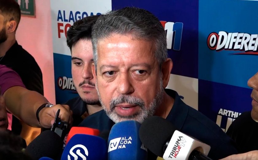 Arthur Lira e partidos esperam por JHC