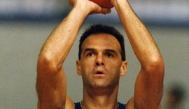 Imprensa internacional repercute a morte de Oscar Schmidt: 'Lenda'