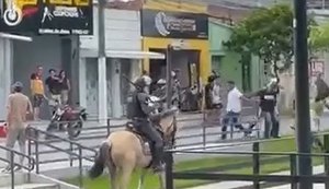 Torcedores entram em confronto antes do jogo entre ASA e CSA no Coaracy da Mata Fonseca