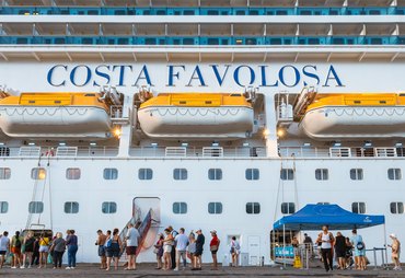 Primeiro navio da temporada 25/26 de cruzeiros chega a Alagoas