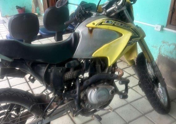 Moto irregular gera autuação por perturbação do sossego em Paulo Jacinto