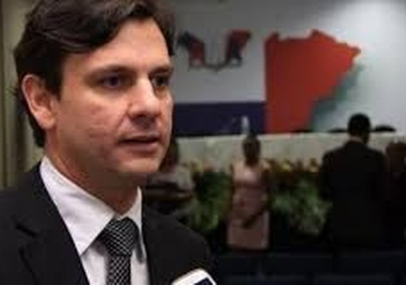Prefeitos eleitos iniciam disputa pela presidência da AMA