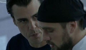 Enrico arma vingança contra Vicente em 'Império'