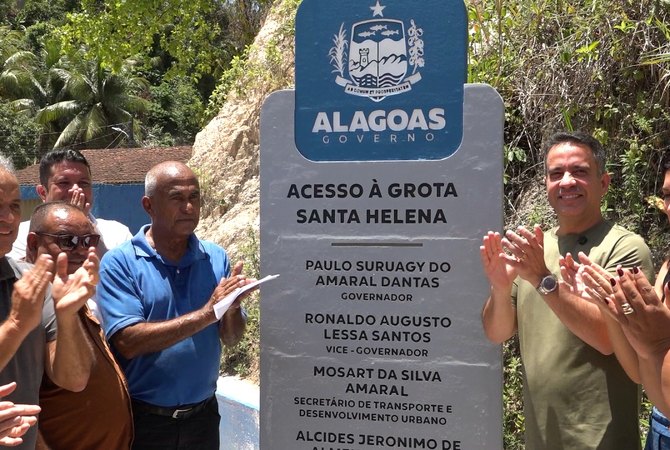 Inauguração da pavimentação do acesso à Grota de Santa Helena