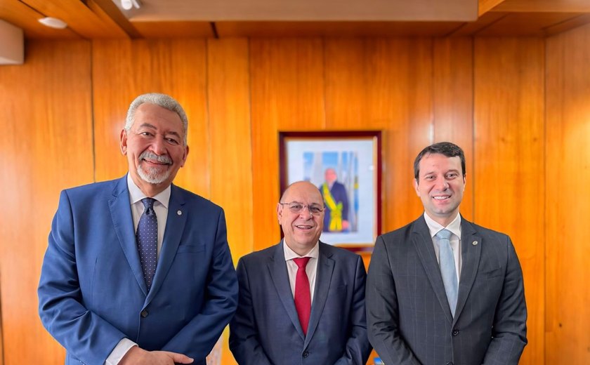 Deputados alagoanos discutem investimentos para municípios no Palácio do Planalto