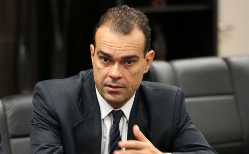 Novo titular da Vara de Família de Arapiraca analisa pedido de guarda pela irmã de médica que assassinou marido