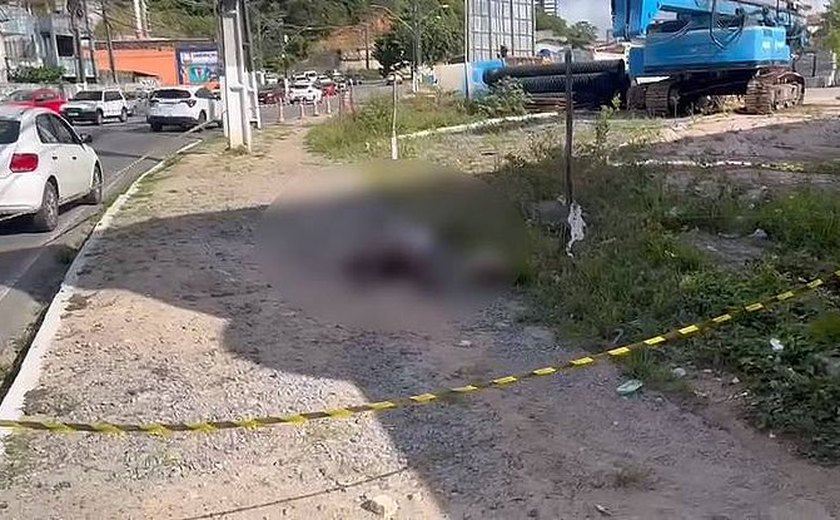 Corpo de homem é encontrado próximo a Ladeira Geraldo Melo com marcas de tiros