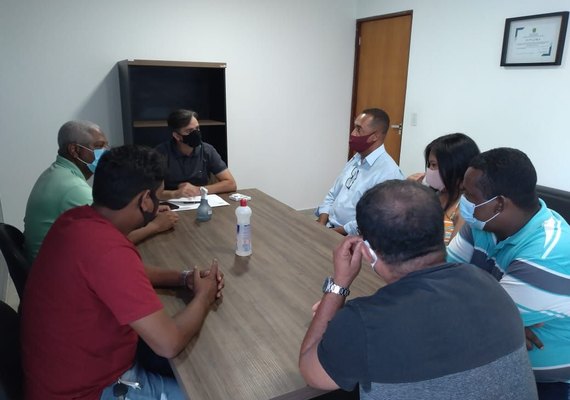 Joãozinho se reúne com lideranças comunitárias para ouvir demandas da população