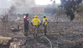 Incêndio de grandes proporções atinge chácara em Rio Largo