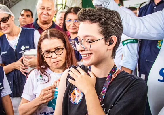 Cidades do CE e MG iniciam vacinação contra dengue com dose única