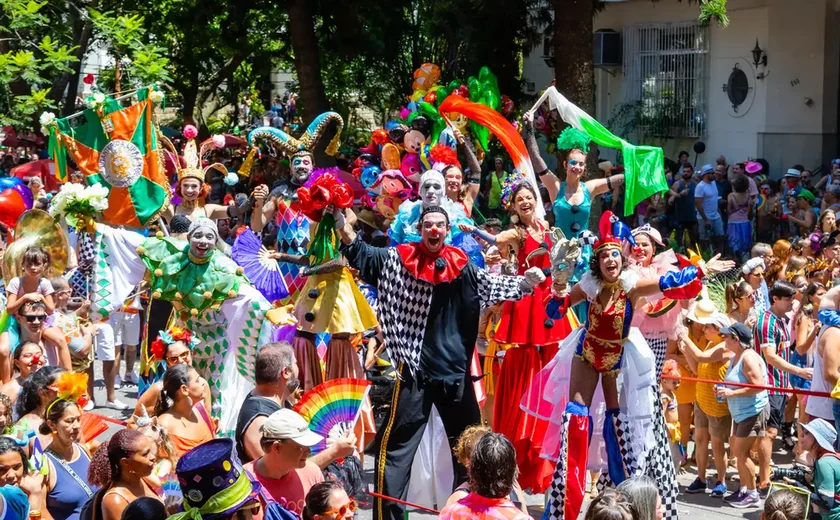 Rio terá desfile de 56 blocos neste domingo; confira