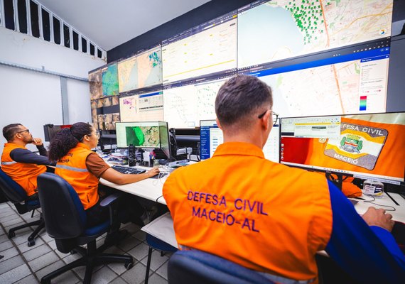 Defesa Civil reforça alerta de chuvas e orienta população a evitar situações de risco