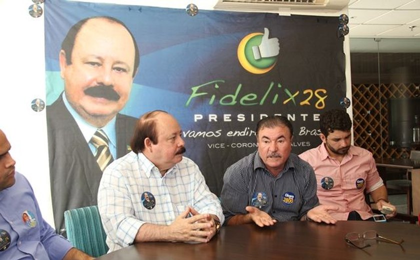 Levy Fidelix, presidente nacional do PRTB, diz que irá processar Cícero Almeida