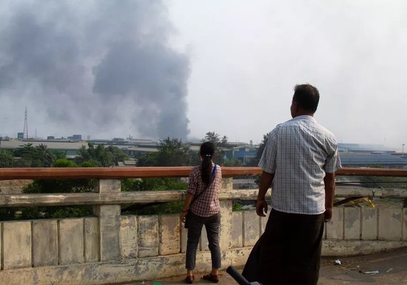 Pelo menos 14 pessoas são mortas após incêndio em fábricas chinesas em Mianmar