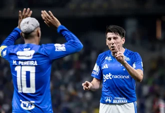 Cruzeiro vence Flamengo e Palmeiras agradece no Brasileirão