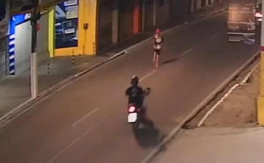 Câmera flagra perseguição e assassinato a tiros em Arapiraca