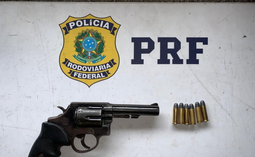 Mais uma pessoa é presa pela PRF por porte ilegal de arma de fogo em Alagoas