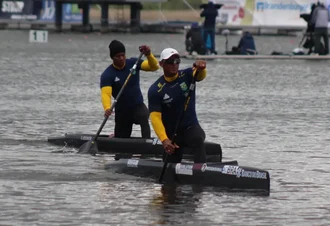 Brasil leva dois ouros na Copa do Mundo de canoagem e paracanoagem