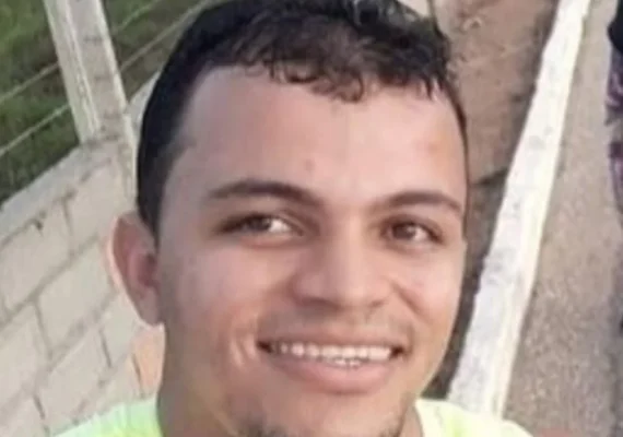 Colisão entre duas motocicletas deixa um morto e outro ferido em São Sebastião