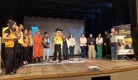 PRF encerra campanha Maio Amarelo com evento em teatro de Arapiraca