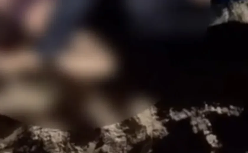 Policiais da Oplit salvam mulher de afogamento em ato de bravura na praia da Jatiúca