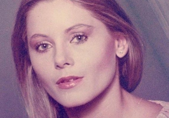 Vera Fischer recorda foto de 40 anos atrás: 'Minha primeira novela'