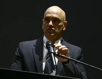 'Inconstitucional e ilegal', diz Moraes sobre investigação de Mendonça