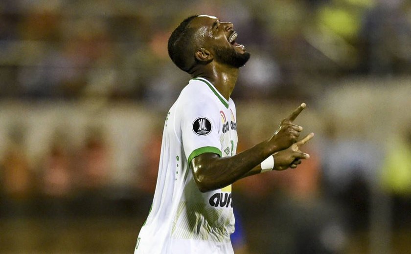 Chapecoense vence Zulia fora de casa na estreia em Libertadores