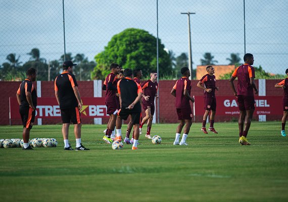 CRB finaliza preparação para primeiro jogo da final do Campeonato Alagoano