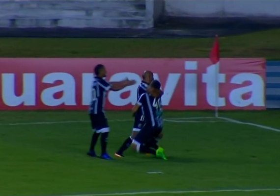 Ceará vence Paysandu fora de casa e encosta no G4 da Série B