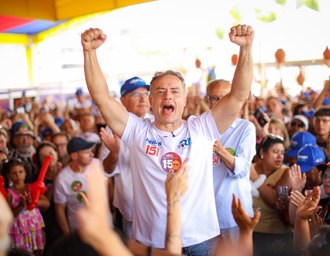 Renan Filho inaugura Comitê de Campanha em Maceió