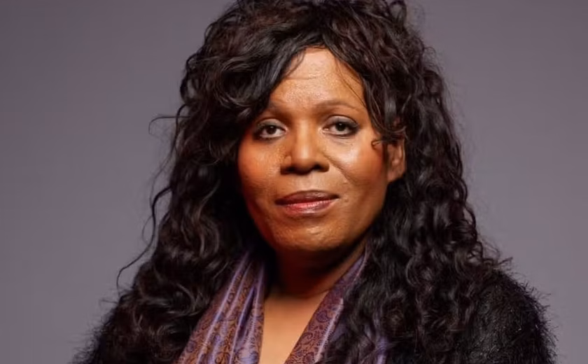 Morre a atriz Clodd Dias, de 'As Five' e 'Manhãs de Setembro', aos 49 anos