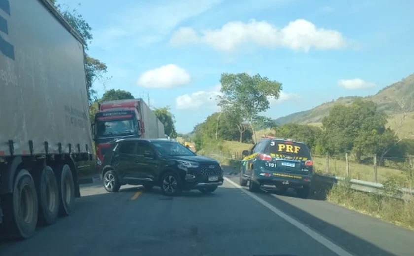 Após morte de membro da aldeia Wassú Cocal, indígenas fecham BR-101 em protesto