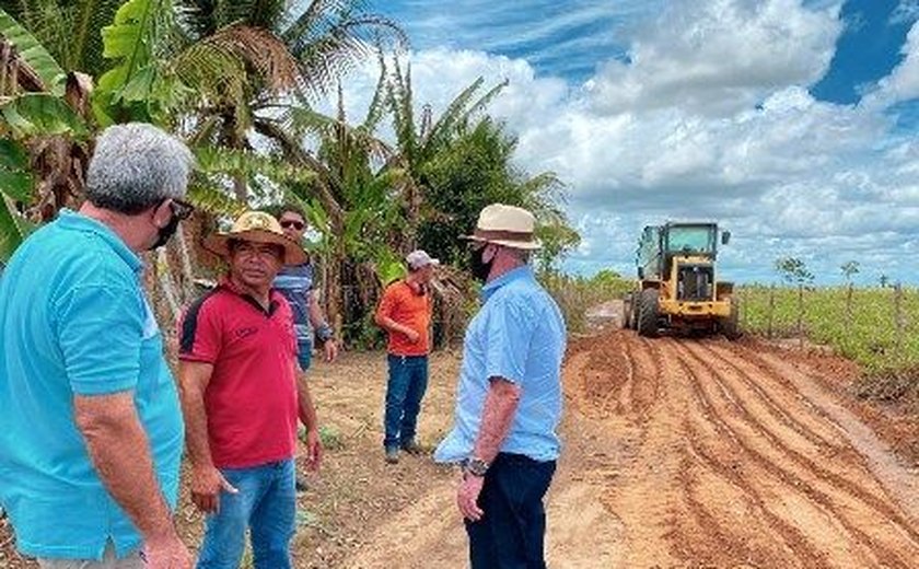 Em Taquarana prefeito fecha parcerias avançando na pavimentação urbana e rural