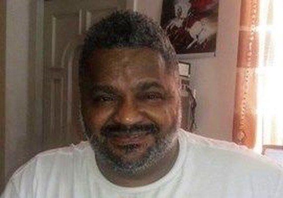 Filho de Arlindo Cruz festeja pai há dois dias sem sedativo