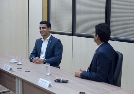 JHC se reúne com secretário-executivo do Ministério da Infraestrutura