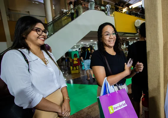 Professores da rede estadual têm direito a vouchers de R$ 100 para a compra de livros na Bienal