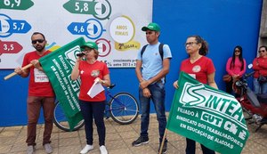 Trabalhadores da educação paralisam serviços em Teotônio Vilela