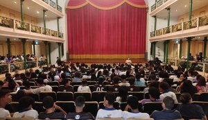 Projeto Escola levará estudantes e professores para espetáculos dos 112 anos do Teatro Deodoro