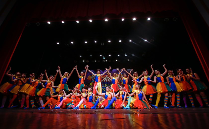 Centro de Belas Artes de Alagoas leva espetáculo autoral de balé ao palco do Teatro Gustavo Leite