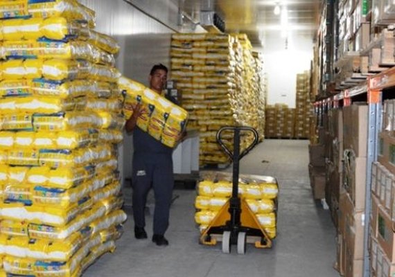 Mais de 270 mil fraldas geriátricas serão entregues aos municípios alagoanos