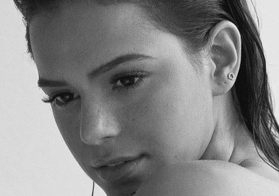 Bruna Marquezine diz que vida mudou após terapia: 'Todos deveriam fazer'