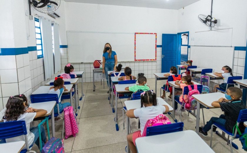 Prefeitura alcança quase 2 mil novos profissionais convocados na educação de Maceió