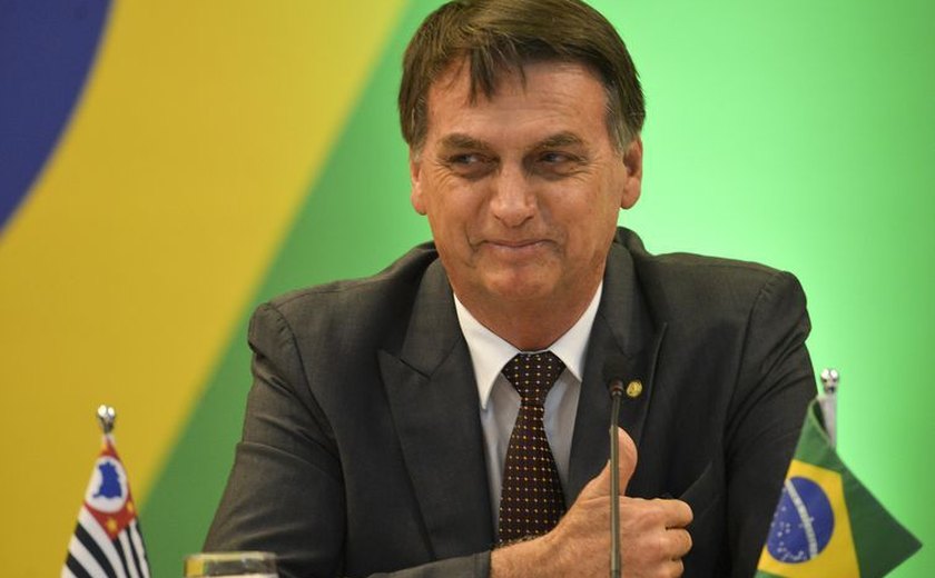 Jair Bolsonaro defende mudanças na legislação para combater violência