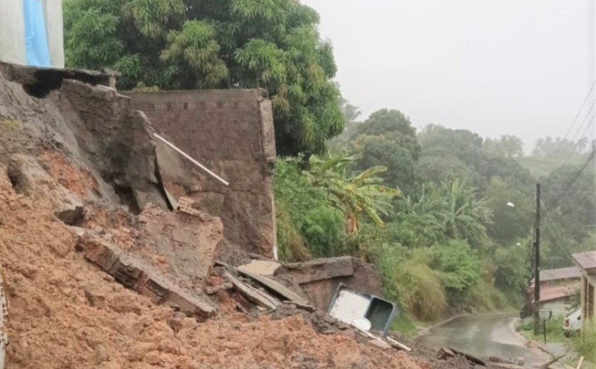 Chuvas provocam deslizamentos e deixam desabrigados em Coruripe