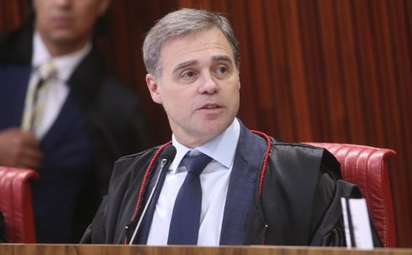 TSE mantém multa a prefeita e vice eleitos de Pilar por propaganda eleitoral irregular